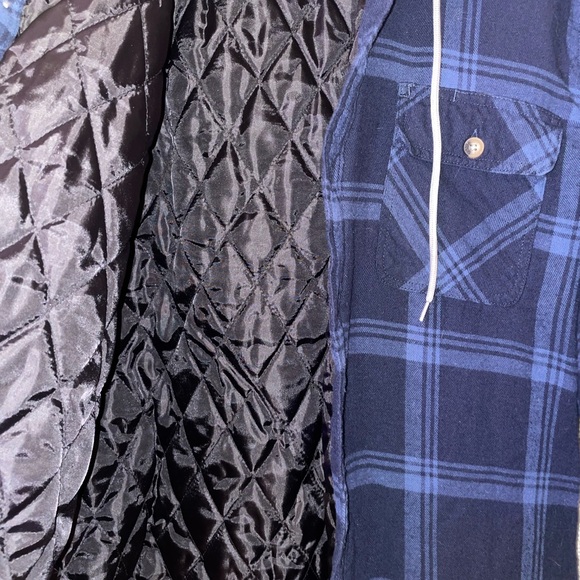 Men’s Wrangler insulated Blue Plaid Jacket - Picture 5 of 10